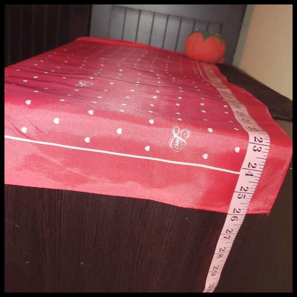 Vintage Hallmark "Love" Valentine's Scarf - Picture 3 of 4